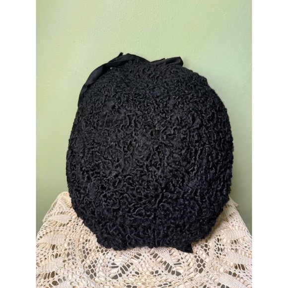 Antique 1920's Curly black lambs wool hand Muff Warmer - Picture 9 of 14